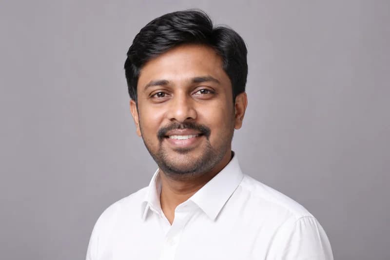 Mukunda, medical coding instructor with 9+ years experience at QuickCode Solutions